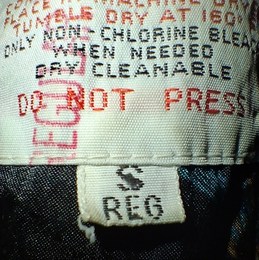 London Fog Floral Hooded Jacket with Drawstring Waist And Buttons In A Small - Picture 6 of 8